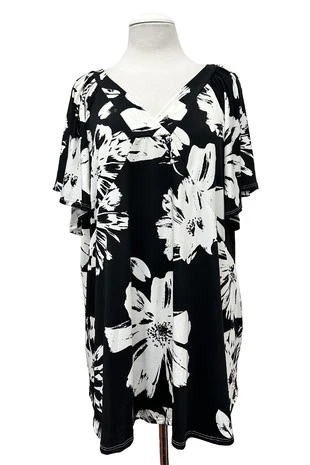 100 PSS {Charming Flowers} Black White Floral V-Neck Top EXTENDED PLUS SIZE 2X 3X 4X TRUE TO SIZE!! - Image 2