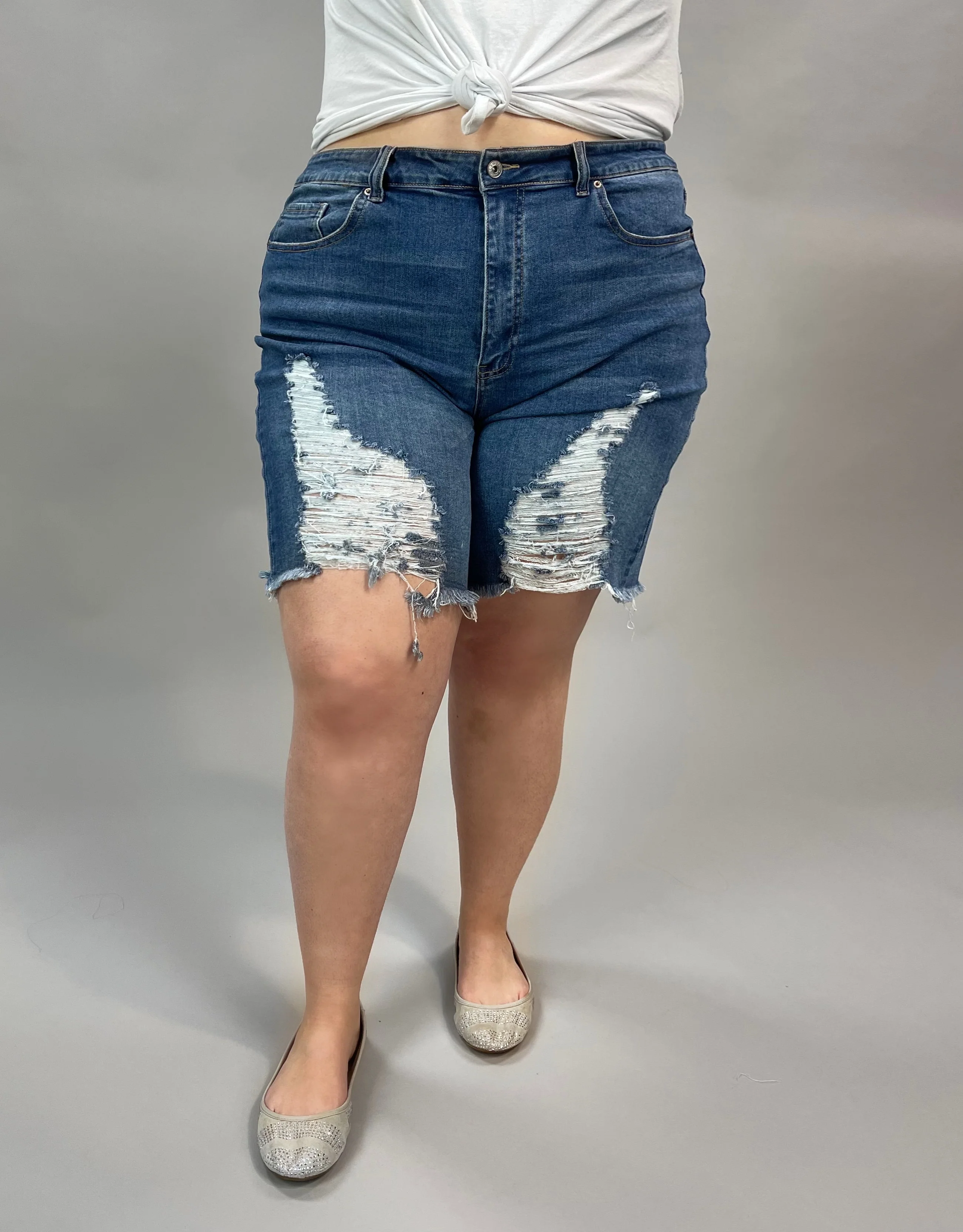 LEG-10 {Yes To Distress} High Rise Distressed Shorts PLUS SIZE 1X 2X 3X - Image 2