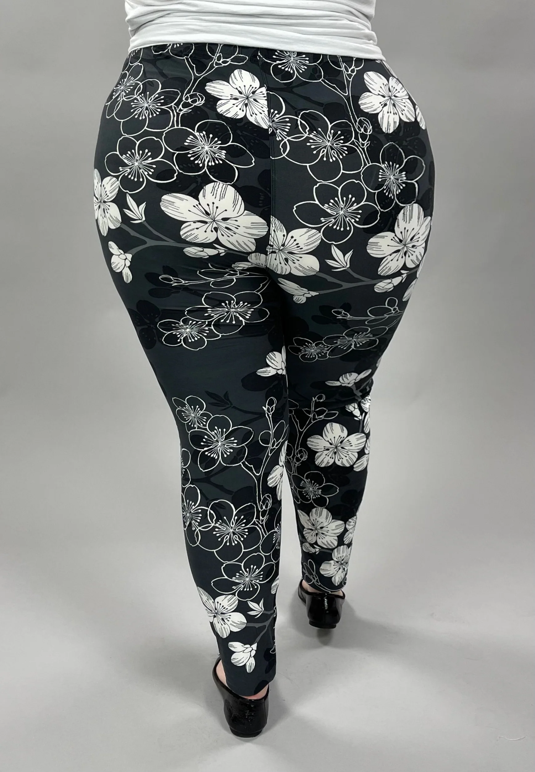 LEG-64 {Beg For It} Charcoal Gray Floral Leggings EXTENDED PLUS SIZE 3X/5X - Image 3